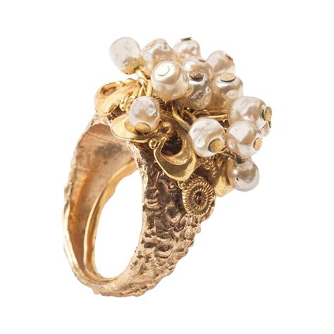 Miriam Haskell Pearl Fringe Ring For Sale at 1stDibs | miriam haskell ring, flori 9 karat, 0.43 ...