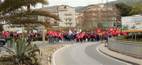 Comiso Dopo 40 Anni Torna La Marcia Della Pace Contro La Guerra