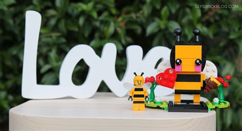 Review: LEGO 40270 Valentine's Bee Brickheadz - Jay's Brick Blog