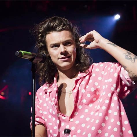 Harry Styles Pink Wallpapers Wallpaper Cave