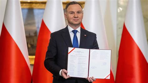 Regierungswechsel in Polen Duda kündigt Veto gegen Haushaltsgesetz an