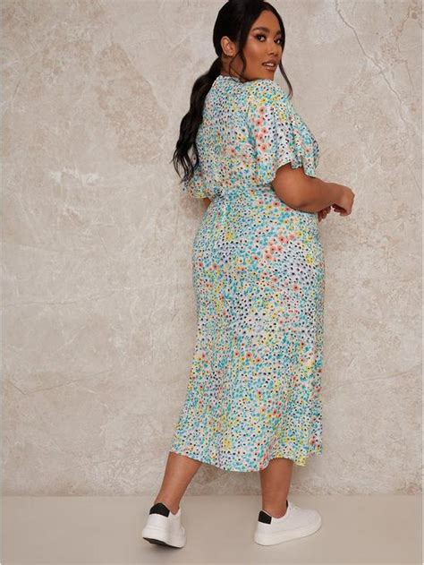 Chi Chi London Curve Chi Chi Curve Flutter Sleeve Floral Print Midi Day Dress