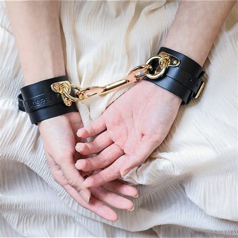 Lovers Game [handcuffs Leather Set] Bdsm Bracelet Italian Cow Leather