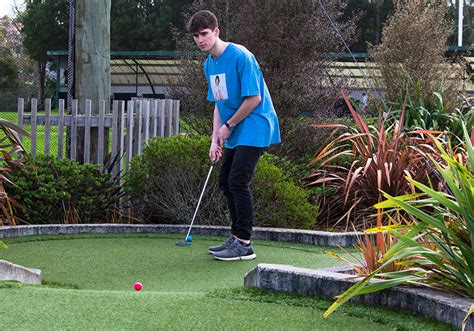 Mini Putt | Prodrive golf | 18 hole mini putt courses - Prodrive