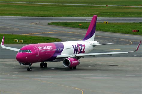 Samoloty Wizz Air B D Lata Z Goleniowa Do Lwowa Szczecin