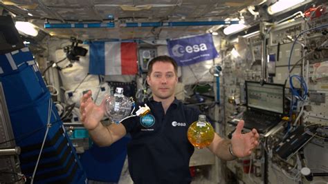 Retour En Images Sur La Vie De Thomas Pesquet Bord De L Iss