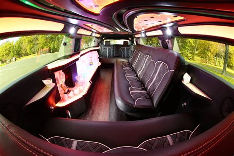 Lincoln MKS Stretch Limo - 10 Passenger Lincoln MKS Limo Rental in NJ