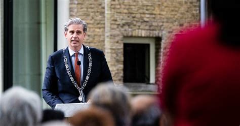 Zwijgt Burgemeester Kolff Weer Tijdens Keti Koti Of Volgen Er Dit Jaar