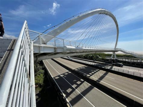 Estrutura De Ponte Feita Pelo Homem Em Yanshuigang Foto Premium