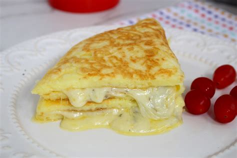 Pão de queijo de frigideira goma de tapioca veja como fazer