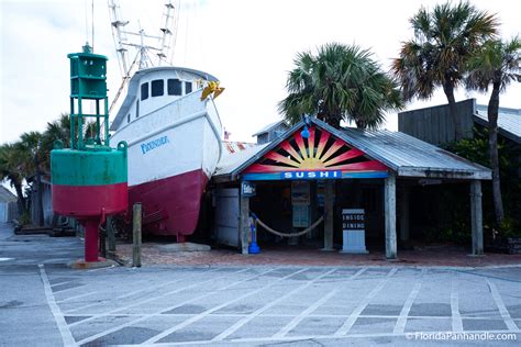 Unbiased Review of Flounder's Chowder House in Pensacola Beach