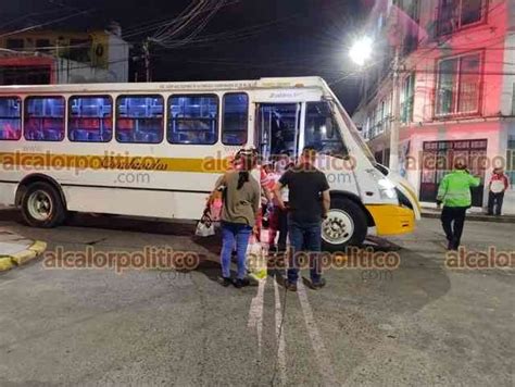 Chocan Cami N Del Transporte P Blico Y Taxi En Xalapa Galer A