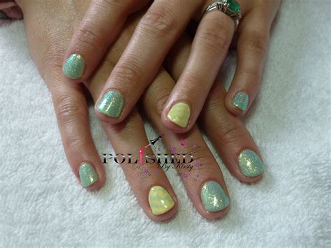 Cnd Shellac Mint Convertible With Mint Lecente Glitter And Sun Bleached Lecente Glitter Shellac