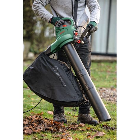 Bosch UniversalGardenTidy 3000 160 L S Garden Vacuum From Lawson HIS