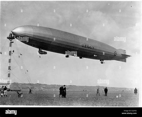 Zr 1 Uss Shenandoah At Nas San Diego October 1924 Stock Photo Alamy