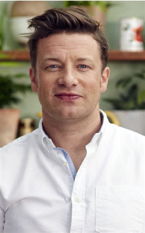 Jamie Oliver - Height, Age, Bio, Weight, Net Worth, Facts and Family