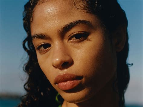 9 Collagen-Rich Foods With Antiaging Benefits | Vogue