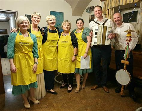 Im Gasthaus Ernst Schwungvolle Eröffnung beim ÖVP Ball in St