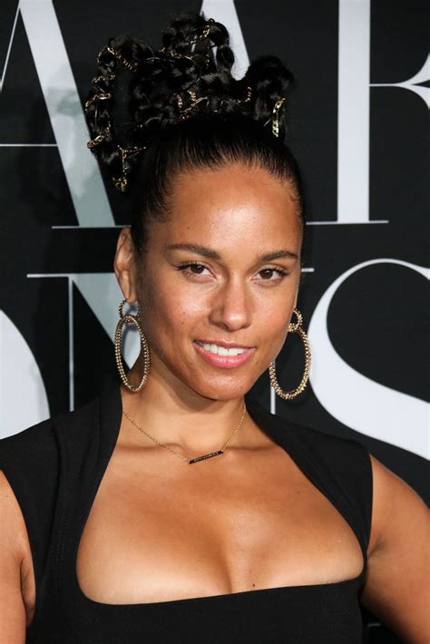 Alicia Keys Pregnant And Naked Sex Pictures Pass