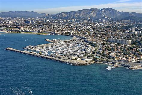 Vues aériennes de La Pointe Rouge à Marseille PAF