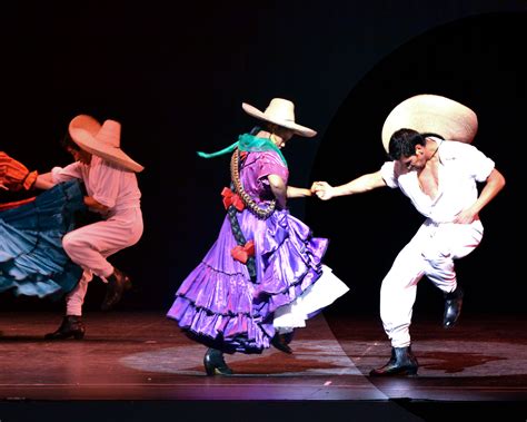 ON STAGE with Ballet Folklórico de México de Amalia Hernández