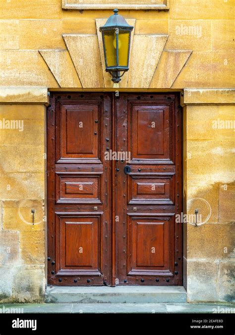 University Entrance Doors Hi Res Stock Photography And Images Alamy