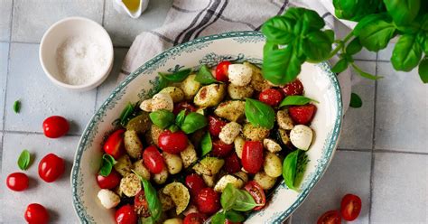 Gnocchi Salat Caprese Grill Beilage F R Champions