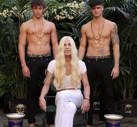 Donatella Versace Ice Bucket Challenge 3 Dago Fotogallery