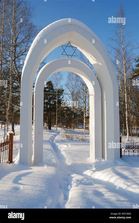 Cemetery Gates Hi Res Stock Photography And Images Alamy