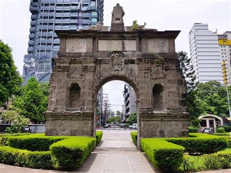 Best Things To Do in Manila | 9 Attractions and Activities