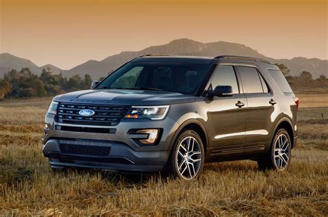 2016 Ford Explorer Wallpaper - WallpaperSafari