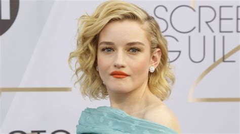 Julia Garner Ozark Es Elegida Para Ser Madonna En Biopic De La