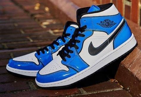 Air jordan 1 mid se signal blue | Kixify Marketplace