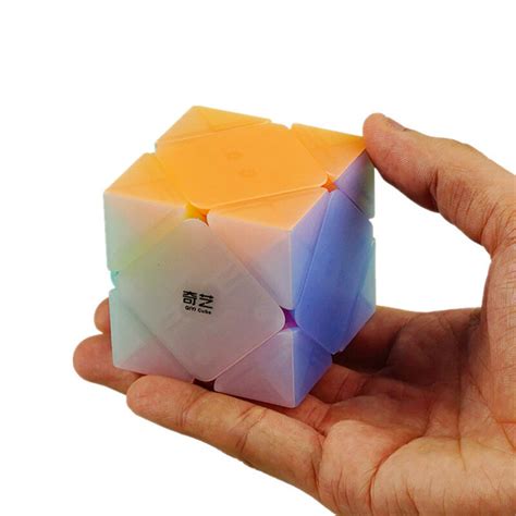 Qiyi Qicheng Skewb Magia Velocidade Cubo Stickerless Qiyi Skewb