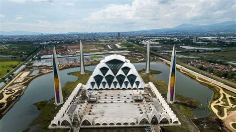 Aerial view of the Beautiful scenery Al-Jabbar Bandung mosque building ...