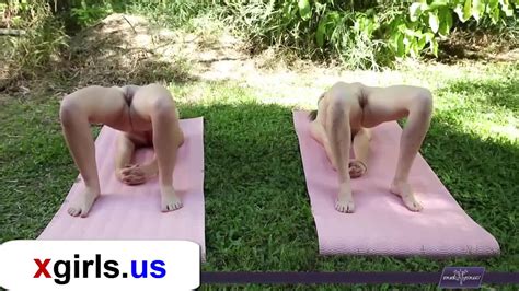 عارية اليوغا البرنامج التعليمي The Naked Bridge Pose Free HD Porn 86