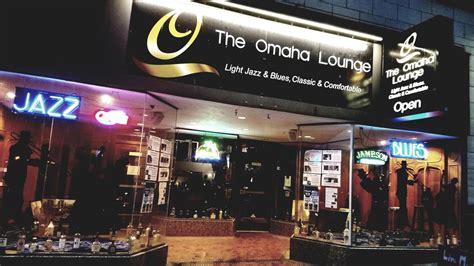 Nightlife review: Sip a cocktail while enjoying live music at Omaha Lounge