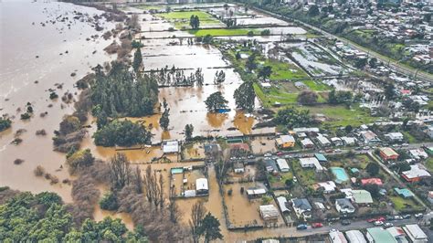 Inundaciones Dejan Miles De Damnificados En El Centro De Chile 24 Horas