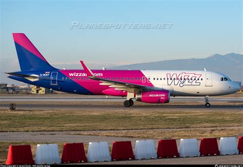 G WUKF Wizz Air UK Airbus A320 232 WL Photo By Varani Ennio VRN