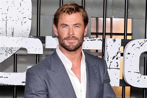 Chris Hemsworth Named One of His Twin Sons After a Brad Pitt Character