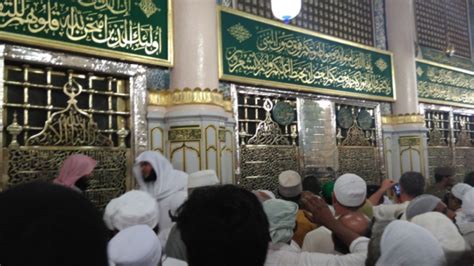 Adab Berziarah Ke Makam Rasulullah