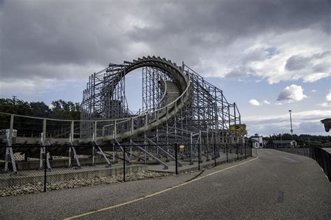 roller coaster loop  mount olympus  wisconsin dells image