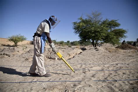 Schonstedt Humanitarian Demining Initiative