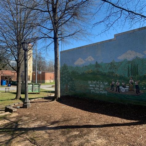 Historic Downtown Florence Neighborhood