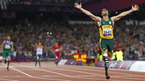 South Africas Blade Runner Oscar Pistorius Charged With Murder