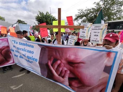 Qué significan los pañuelos verdes en el debate del aborto