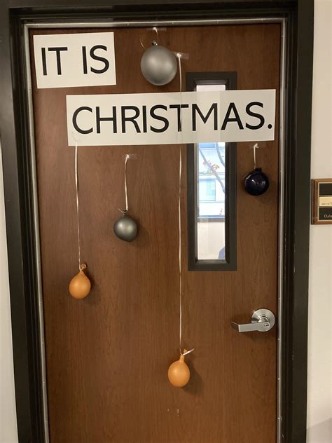 Christmas Door Decorating Contest Pictures