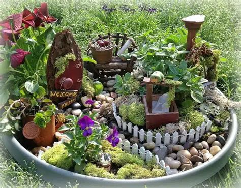 Tree Stump Fairy Gardens That Will Bring Magic To Your Life