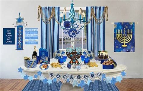 HANUKKAH DECORATIONS