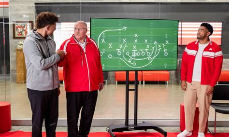 Chiefs Andy Reid Teaches Patrick Mahomes The State Farm Bundle Rooski